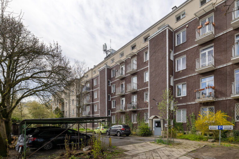 2 Bedroom Apartment for Sale Warsaw