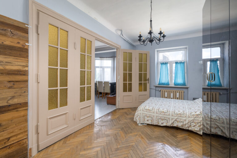 2 Bedroom Flat For Sale In Warsaw