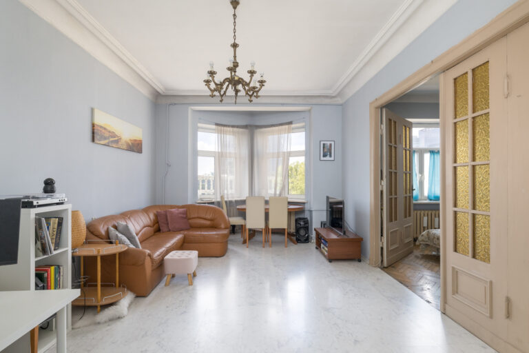 2 Bedroom Flat For Sale In Warsaw