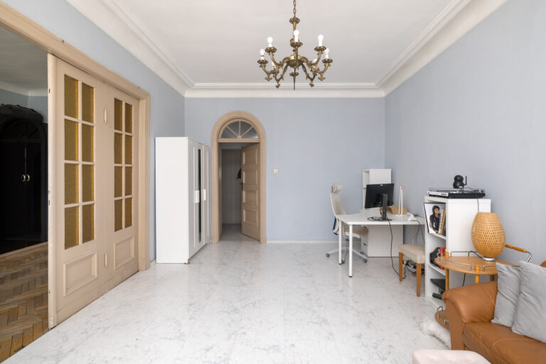 2 Bedroom Flat For Sale In Warsaw